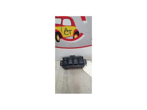 Used Switch RENAULT KOLEOS I (HY_) 2.0 dCi 4x4 (HY0K) (150 hp) 12973573