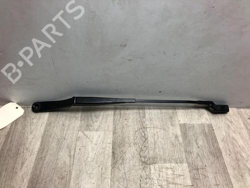 Used Front windshield wiper arm Front windshield wiper arm 39033361 39033361