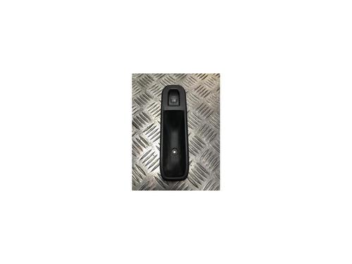 Used Right rear window switch DACIA DUSTER (HM_) 1.5 dCi 115 (HMAD) (116 hp) 26437871