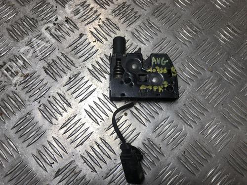 hjelmlås AUDI A1 (8X1, 8XK) 1.6 TDI (115 hp) 31185868