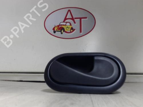 Højre fortil invendig håndtag RENAULT CLIO III (BR0/1, CR0/1) 1.5 dCi (C/BR0G, C/BR1G) (68 hp) 13225816