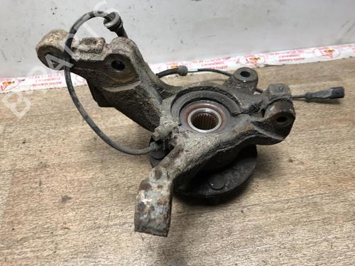 Left front steering knuckle FORD FIESTA VI (CB1, CCN) 1.4 TDCi | BP23109628M25