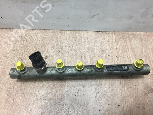 Used Injection rail Injection rail RENAULT KANGOO (KC0/1_) 1.2 (KC0A, KC0K, KC0F, KC01) (58 hp) 34415558 34415558