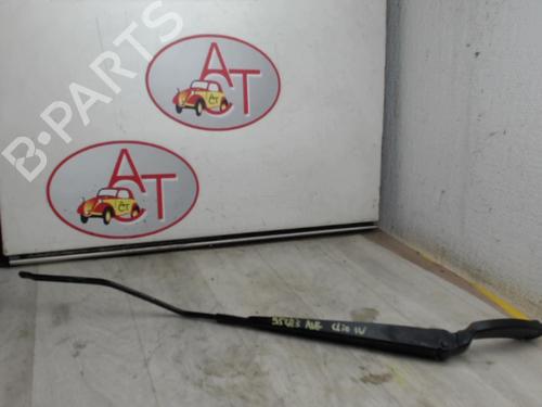 Used Front windshield wiper arm RENAULT CLIO IV (BH_) 1.5 dCi 75 (75 hp) 13279288