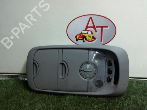 Used Interior roof light KIA SORENTO I (JC) 2.5 CRDi 4WD (140 hp) 13268995