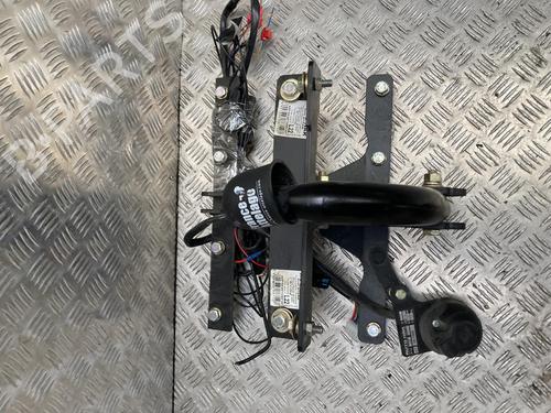 Used Tow ball/Mechanism Tow ball/Mechanism VOLVO C30 (533) 1.6 D (109 hp) 34056230 34056230