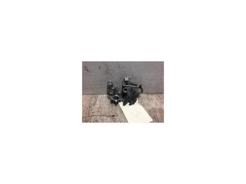 Used Hood lock PEUGEOT 3008 II SUV (MC_, MR_, MJ_, M4_) 1.2 THP/ PureTech 130 (MRHNSM, MRHNSU, MRHNSJ, MRHNYW,... (131 hp) 20622622