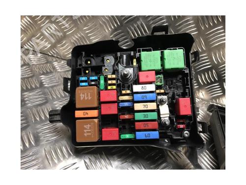 Sikringsdåse CITROËN C3 III (SX) 1.2 THP 110 (SXHNPS, SXHNZT, SXHNZ6) | BP21259206E1 