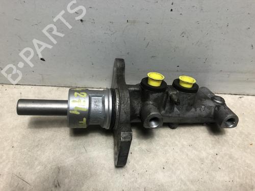 Used Brake master cylinder RENAULT TRAFIC II Van (FL) 1.9 dCi 80 (FL0B) (82 hp) 20614403