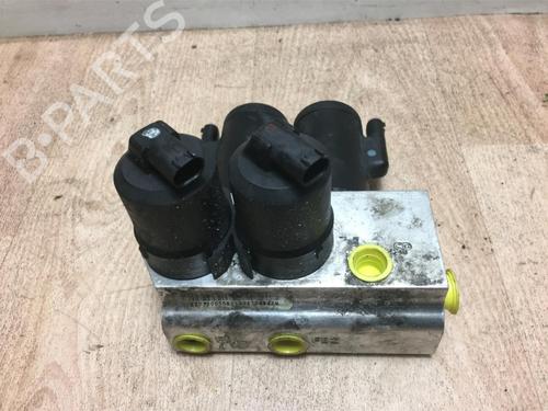 Used Suspension compressor MERCEDES-BENZ S-CLASS Coupe (C215) CL 600 (215.378) (367 hp) 28594279