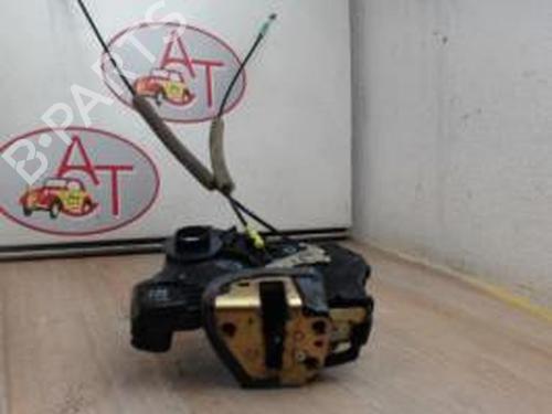 Used Front left lock TOYOTA COROLLA (_E12_) 1.4 D (NDE120_, NDE120R) (90 hp) 13281856