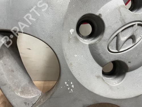 Used Hub cap HYUNDAI ELANTRA III Saloon (XD) 2.0 CRDi (113 hp) 30784653