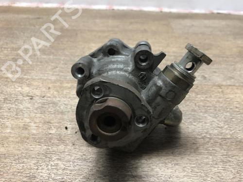 Used Steering pump VW GOLF IV (1J1) 1.4 16V (75 hp) 20618840