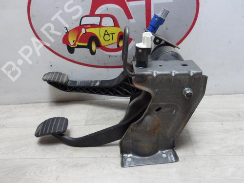 Pedal DACIA DUSTER (HS_) 1.5 dCi 4x4 (HSMC, HSMD) (110 hp) 30784324