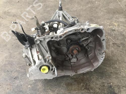 Caja de cambios RENAULT CLIO III (BR0/1, CR0/1) 1.2 16V (BR02, BR0J, BR11, CR02, CR0J, CR11) (75 hp) 13276644