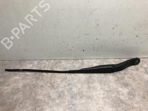 Used Front windshield wiper arm DACIA SANDERO II TCe 90 (B8M1, B8MA, B8AC) (90 hp) 20617215