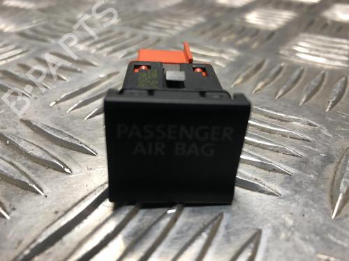 Used Switch VW POLO V (6R1, 6C1) 1.4 TDI (90 hp) 23045099