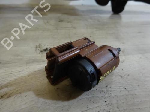 Used Switch SKODA FABIA I (6Y2) 1.4 TDI (80 hp) 12972955