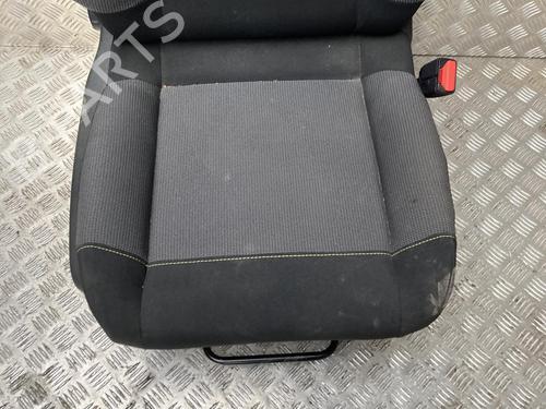 Right front seat CITROËN C3 III (SX) 1.5 BlueHDi 100 (SXYHYP, SXYHTU) | BP33739611C16 - Image 3