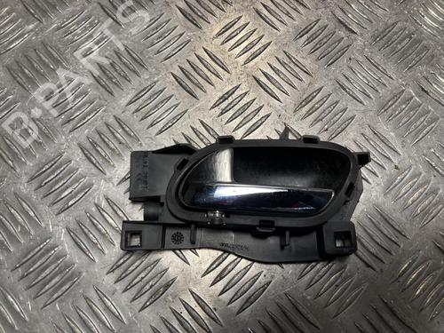 Venstre foran invendig håndtak PEUGEOT 407 Coupe (6C_) 2.7 HDi (204 hp) 31371513