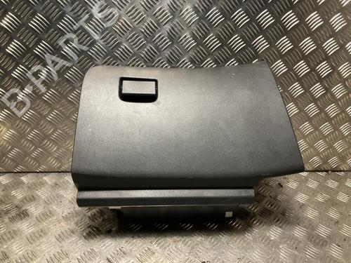 Used Glove box NISSAN QASHQAI II (J11, J11_) 1.2 DIG-T (115 hp) 31022238