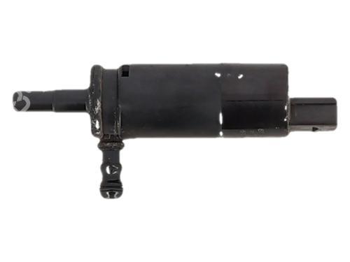 Washer pump BMW 1 Convertible (E88) 123 d | BP39566903E24 - Image 5