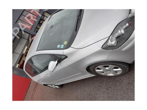 Front windshield wiper arm VW GOLF PLUS V (5M1, 521) 2.0 TDI | BP28287518C143 