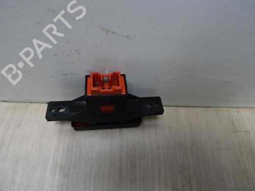 Warning switch SUZUKI GRAND VITARA II (JT, TE, TD) 1.9 DDiS All-wheel Drive (JT419, TD44, JB419WD, JB419XD,... | BP13228863I22 