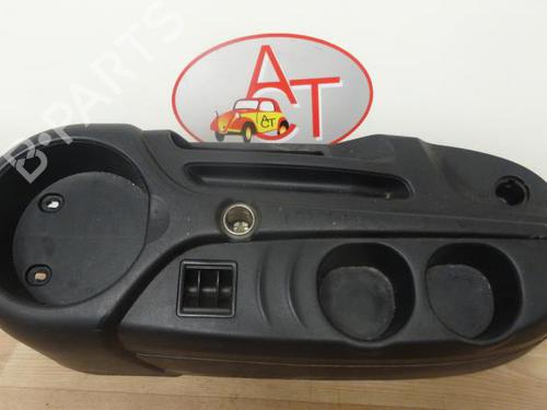 Midtkonsoll MITSUBISHI GRANDIS (NA_W) 2.0 DI-D (NA8W) (136 hp) 29523975