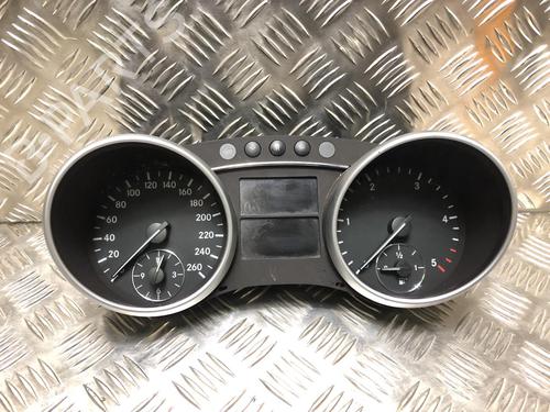 Used Instrument cluster Instrument cluster MERCEDES-BENZ M-CLASS (W164) ML 280 CDI 4-matic (164.120) (190 hp) 31197562 31197562