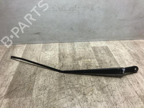 Used Front windshield wiper arm SUZUKI SPLASH (EX) 1.0 (A5B310) (68 hp) 20628368
