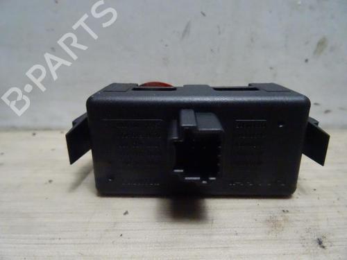 Used Warning switch RENAULT CLIO III (BR0/1, CR0/1) 1.5 dCi (BR17, CR17) (86 hp) 13228867