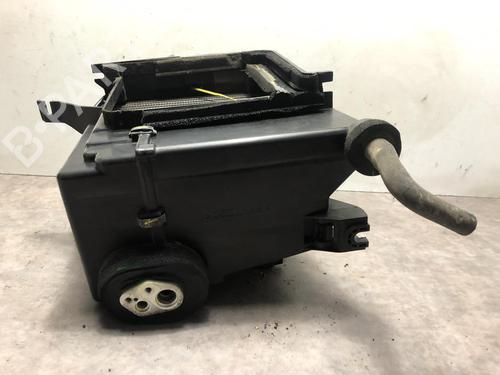 Used Heater matrix box VOLVO V40 Estate (645) 1.9 DI (115 hp) 20619568