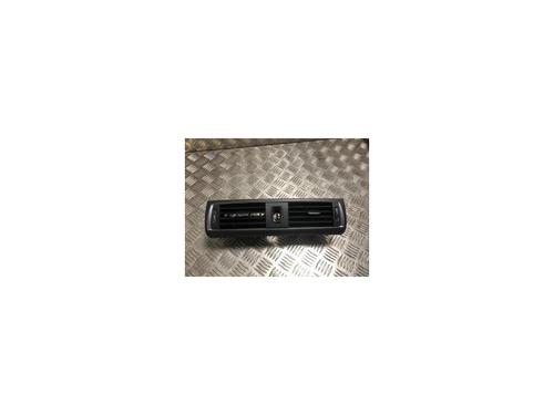 Used Air vent BMW 1 (F21) 116 d (116 hp) 27861585