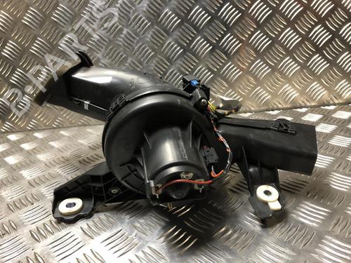 Used Heater blower motor PEUGEOT 5008 (0U_, 0E_) 1.6 HDi (110 hp) 23270759