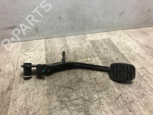 Pedal embrague DACIA DUSTER (HS_) 1.5 dCi (109 hp) 31022031
