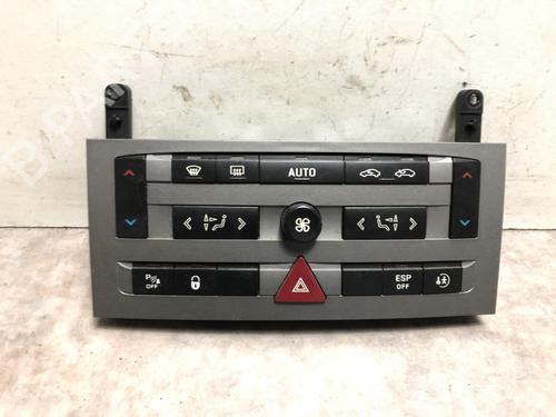 Used Climate control PEUGEOT 407 (6D_) 2.0 HDi 135 (6DRHRH, 6DRHRE, 6DRHRG, 6DRHRJ) (136 hp) 20619134