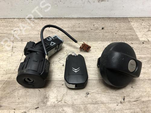 Used Ignition barrel CITROËN C3 III (SX) 1.2 VTi 82 (82 hp) 20630114