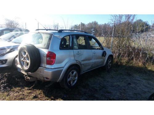 Used Left front driveshaft TOYOTA RAV 4 II (_A2_) 2.0 D 4WD (CLA20_, CLA21_, CLA20R, CLA21R) (116 hp) 13268237