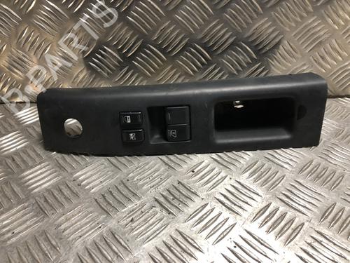Used Left front window switch NISSAN 350Z Coupe (Z33) 3.5 (AAZ33) (280 hp) 32069476