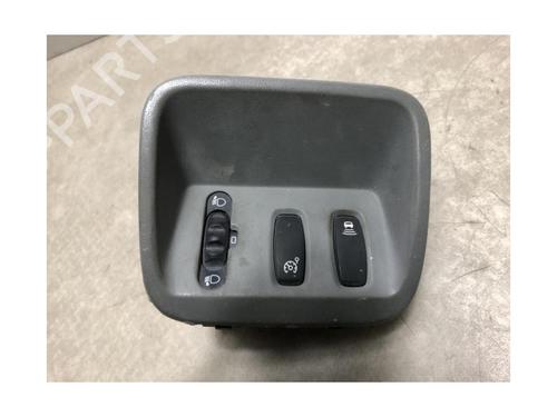 Switch RENAULT TRAFIC II Van (FL) 2.0 dCi 90 (FL0H) | BP20615771I30 
