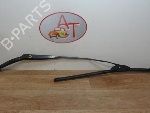 front-wipers-mechanism-renault-megane-ii-bm01_-cm01_-14-16v-bm0b-cm0b-7701054813-2001-2002-2003-2004-2005-2006-2007-2008-2009-2010-2011-2012-13279271 main image