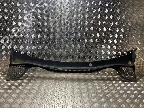 Grelha curcuvan VW POLO V (6R1, 6C1) 1.2 TSI 16V (90 hp) 32241041