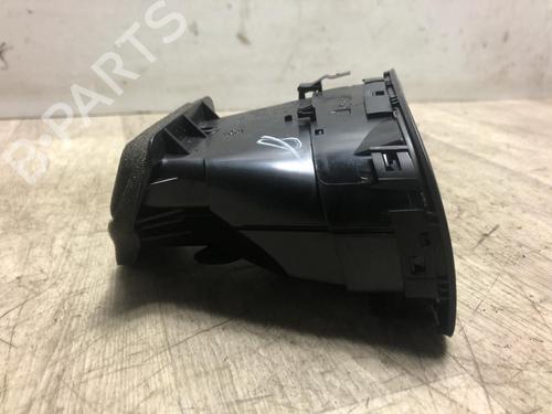 Used Air vent VW GOLF VI (5K1) 1.4 TSI (122 hp) 23035224