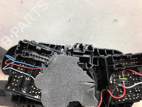 Used Steering column stalk RENAULT TWINGO III (BCM_, BCA_) 1.0 SCe 70 (71 hp) 31244889