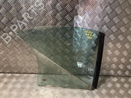 Used Rear right door window Rear right door window 38709784 38709784