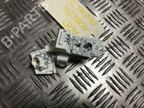 Nummerpladelys OPEL ASTRA J (P10) 1.7 CDTI (68) (110 hp) 31198179