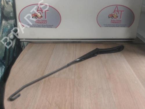Used Front windshield wiper arm DACIA SANDERO 1.4 MPI LPG (72 hp) 13266365