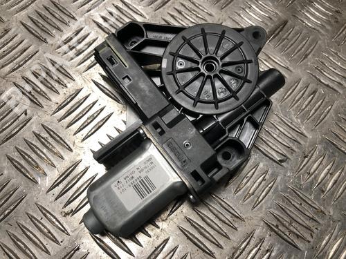 Rudehejsemotor bagstkærm højre VOLVO S60 II (134) D5 AWD (205 hp) 32660775