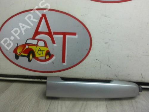 Used Rear left exterior door handle TOYOTA RAV 4 II (_A2_) 2.0 D 4WD (CLA20_, CLA21_, CLA20R, CLA21R) (116 hp) 13284460